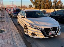 نيسان ألتيما